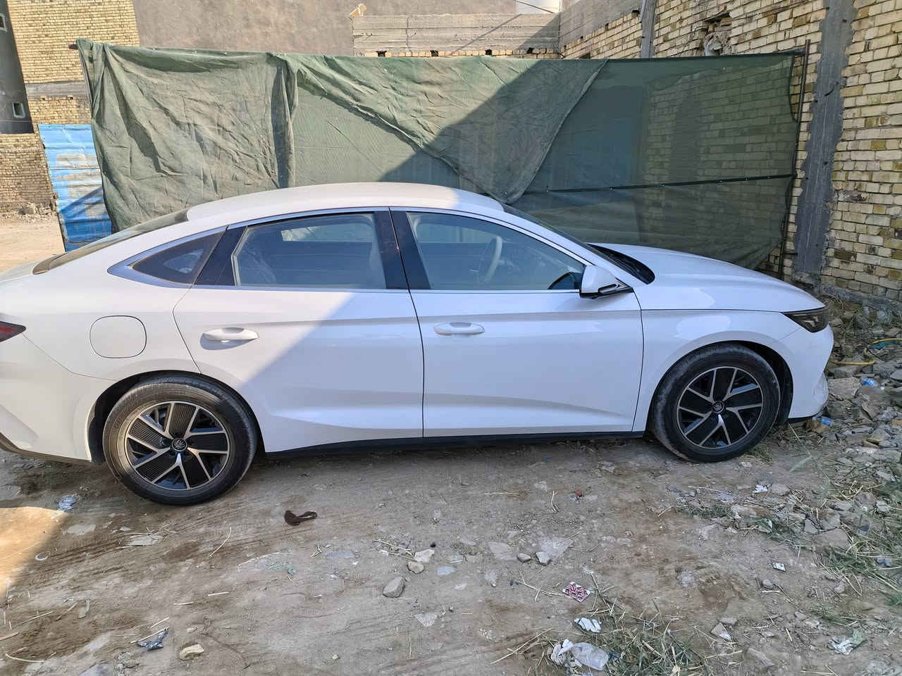 BYD QIN L
بي واي دي كن ال
موديل 2024
تاريخ الانتاج شهر 12 /2024
اسود زيتوني الداخل
شاشة قلاب
كرسي السائق كهرباء
بطارية 80
اللون ابيض
4 كامرات 360 درجه
حساس امامي خلفي جانبي
 زيرو
ماشيه 5000 كيلو
رقم بغداد 
بأسمي السيارة
مكفوله
شخط مابيها
رقم الهاتف

***********
