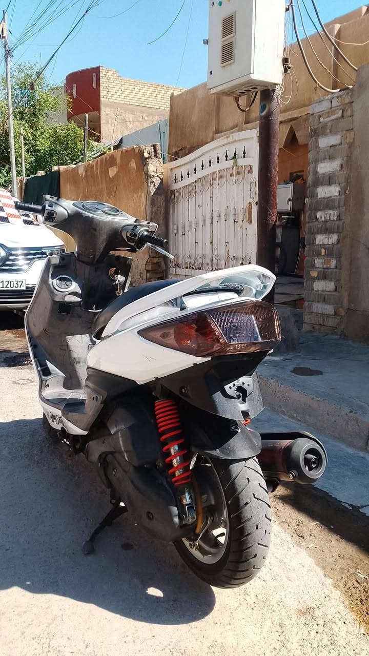 سلام عليكم دراجه سكنس فحل دراجه مال رنبه دراجه تخم تاير جديد دراجه ساعه معدل اي نقص مابيه كهربائيات كله شغاله دبل اشاره دراجه مكينه ماخلين سبانه عليه  مكينته ناعمه عنوان  بغداد تقادع درويش شراي يتصل على الرقم ***********
