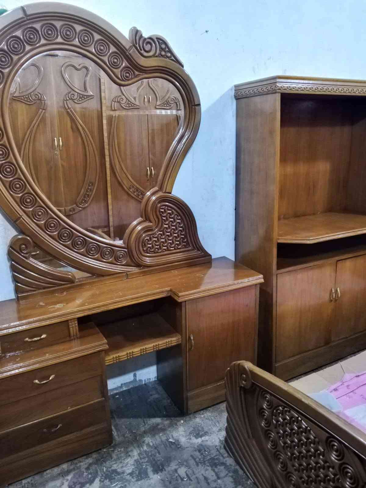 650غرفه ست ابواب تزكام  خمسه ملم تزكام صاج داخل وخارج الضهر جرجوبه بغداد الحسينيه مال الراشديه وعندي توصيل ***********
