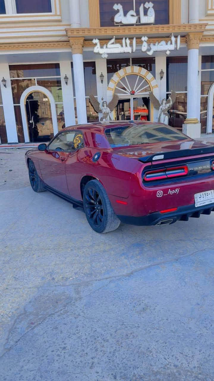 جالنجر 2018
V6
Sxt 
سياره جاهزه من كلشي تشغل وتطلع وين ما تريد 
مستعجل ع البيع كلش 
*********** خابرني وتدلل
