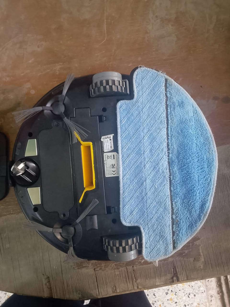 روبوت ذكية من إنتاج شركة JISIWEI، وتحديداً الموديل المتطور JISIWEI I3 Smart Vacuum Cleaning Robot، والذي يتميز باحتوائه على كاميرا مدمجة ونظام أمان منزلي.
روبوت تنظيف كنس ومسح للبيع يحتاجلة بطارية فقط شغال ابيع هيج ع حطتة مكاني بغداد حي جميلة 
***********
***********
السعر 35.000
