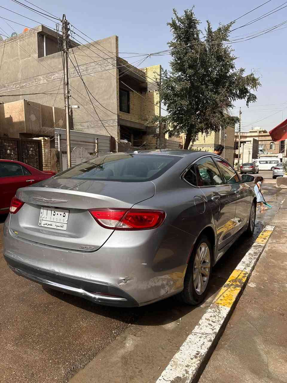 السلام عليكم
كرايسلر موديل ٢٠١٦ 

السونار وياه الصور 

السياره كامله مابيها اي نقص 

رقمها حلو 

مكاني بغداد الكرخ 

السعر ٩٥ 
***********
