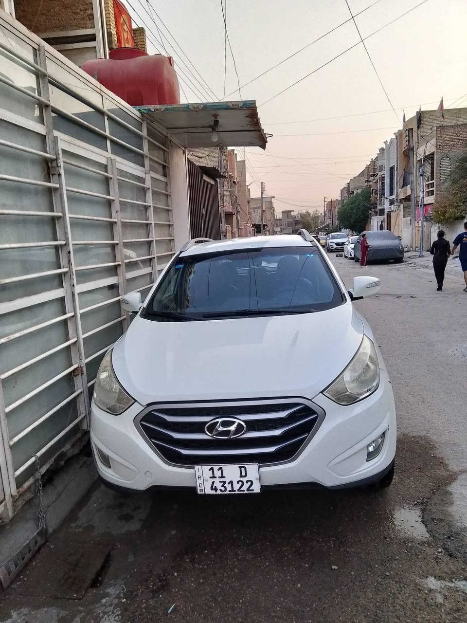 توسان خليجي موديل 2012

محرك ٢٠٠٠ دوش مكفول من الفتح

كير مكفول

ماشيه 136

سايد بريك رجل

شاشه

كامره

تايرات جدد

صدر جديد

باتري جديد

دوشمه

جاهزه من كل النواحي

جاملغ خلفي مصبوغ

جاملغ امامي بارد على كد شبر

الباقي مكفول
السونر مرفق مع الصور 

باسمي سنويه نافذة لغايه 2031 هزه موجودة 

***********

السعر 125 وبيهه مجال بسيط

العنوان بغداد حي اور
