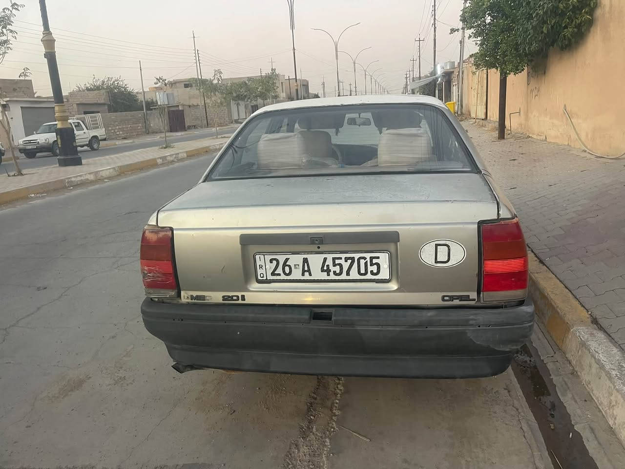 سلام عليكم اخوان سياره اوميكه موديل88 كير محرك شرط رقم دولي سنويه30 بسمي شرط تحويل ول قرامات سعر23 وبيها مجال 
التصال ولستفسار ***********
