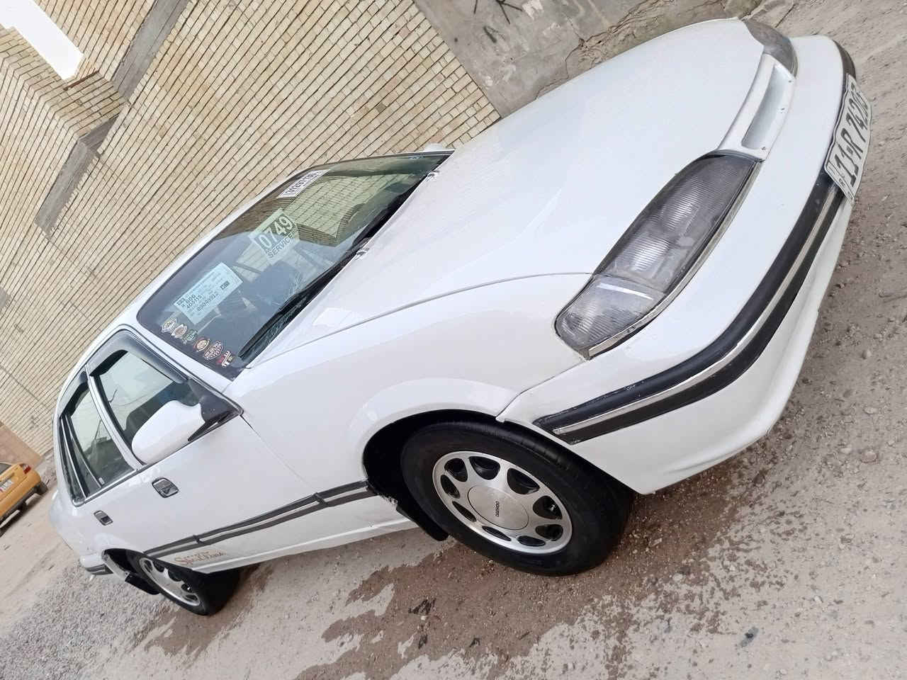 السلام وعليكم
دايو برنس موديل1994
الون ابيض ..... 
رقم بغداد بسمي الدولي . مشروع
سنويه لل ٢٩وطني  ... تحويل ثاني يوم بسمي 
تبريد شغال كنبريسر بي صوت 
كير وتماتيك...  
محرك مفتوح .....2000
كير ومحرك حاويه جدد مكفولات
ماشالله بيه نعومه فول  
ويل كب مجلي لونين 
تخم تاير....... باتري جديد
كهربائيات كله شغاله .... 
مشط ستيرن باور سلف داينمو راديتر كله جديد 
شرط لاضربه ولا طخه ولا كص ولا خياس فقط صبغ  بالفرن تعمير درجة اولى
صدر خلفي أمامي جديد 
غرفتها جديده ...دواخلها جدد بطاين جدد كشنات جدد دشبول جديد كاعيده جلد ارضيه جديده
اسف عل اطاله الشراي يتصل
الهاتف ***********
مكان سيارة بغداد
السعر 36
اتصل ع الرقم فقط
