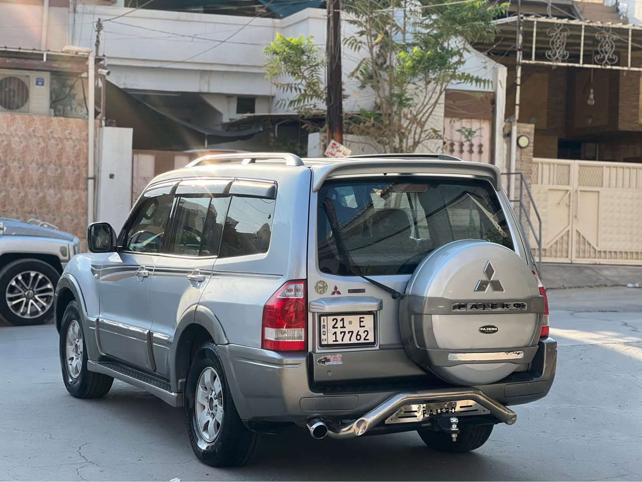 باجيرو موديل 2004 زور باكه چوار تايه ي تازه يه سي ريز كوشنه  ته بريت مه ركه زيه  ره قه مو سه نه وي  تازه يه  گيرو مه كينه و ته ريت به شه رت ئه كسل و ده بل ئه كسل به شه رت  چوار پارچه ي سبوغه ده رگاي سايه ق دواي سايق و له گه ل هه ردوو چاملغي دواوه  بي ناو گرتن بي ئيرباگ سبوغي خه ليجه  
نرخي 88 وه ره قه و مه جاليكي كه م
شوين كه ركوك
***********
***********
باجيرو موديل 2004حيل نضيف ثلاث مقعد تبريد مركزي رقم سنويه جديده قير ومحرك تبريت بشرط و اكسل دبل اكسل بشرط اربع قطع صبغ باب سايق باب ورا سايق اثنين جاملغات خلفي  بدون دواخل بدون ايرباك صبغ مال خليج
سعر 88 ورقه وبيها مجال قليل
عنوان كركوك 
***********
*********** كركوك, العراق
