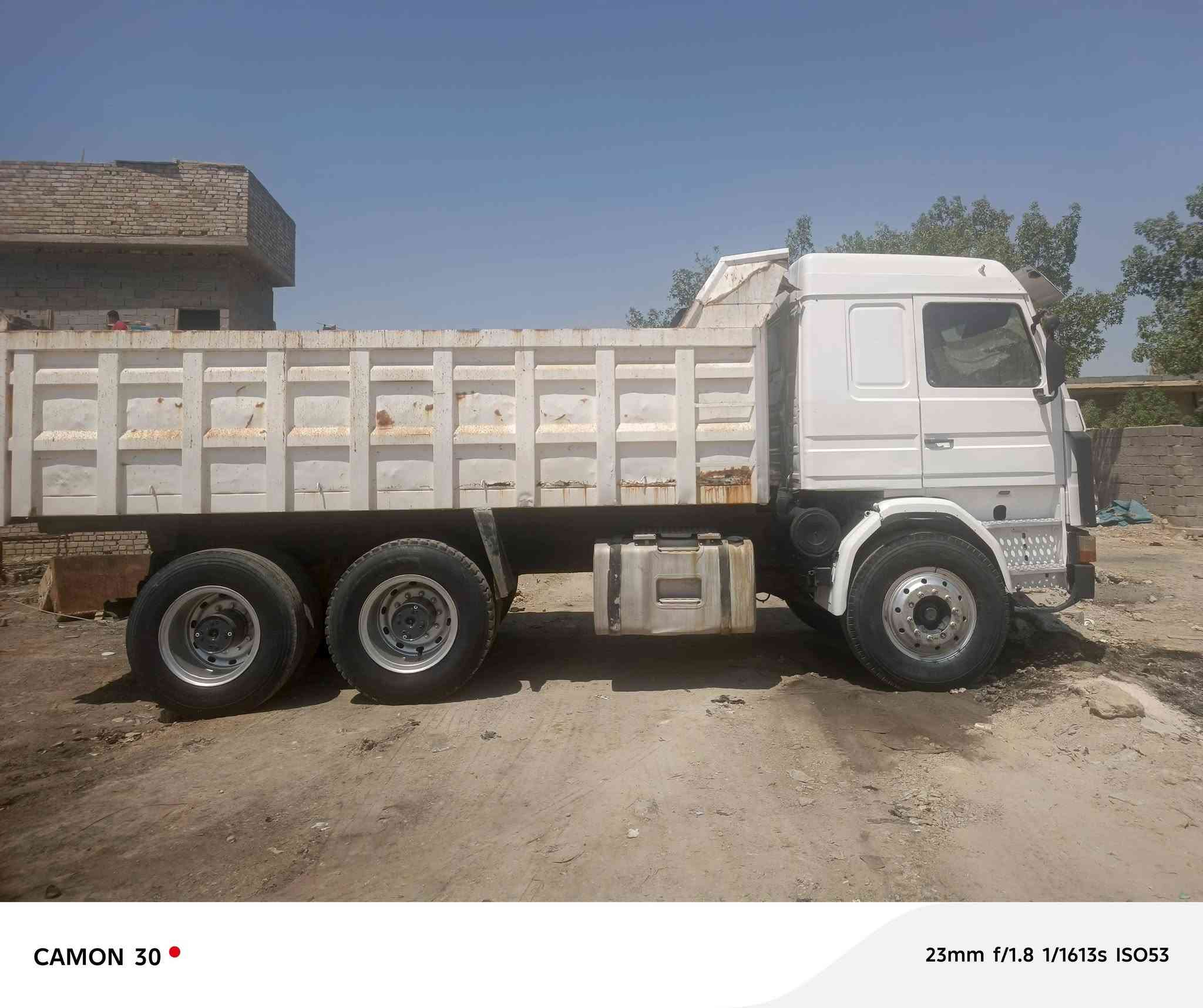 سكانيا للبيع موديل 91 مكينه 13شرط  كير 5*5شاصي مكفول هاتف
***********
***********
