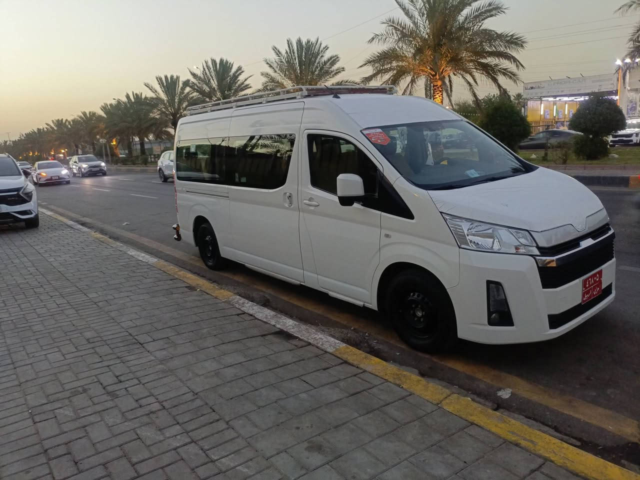 سلام عليكم 2022 كير وتو  باب كهربائي 15كرسي توشمه أضاف مراوح ماشيه 100 السعر 350 بيه مجال خك جيه بغداد حي بنوك تصال ***********
