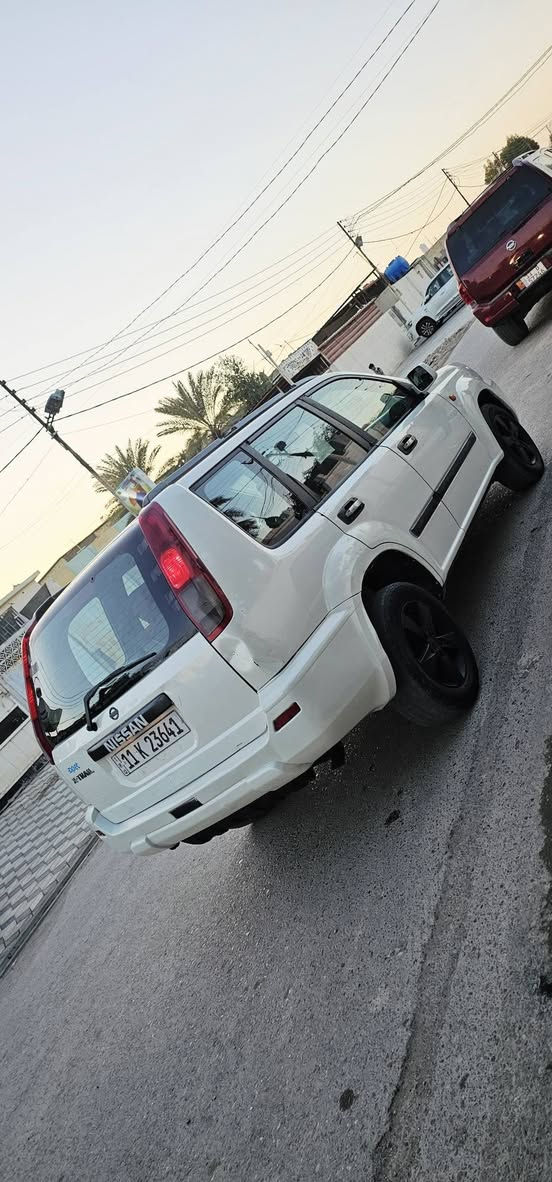 نيسان اكس تريل____***********____^
رقم نكليزي بغداد مشروع وطني موديل 2003 
سنويه بسمي هزه جديده سنويه جديده 
مكينه 4سلندر كير اوتماتيك  حجم،00 02 سياره خليجي بدون ضربه ماكينه وكير خير من الله ماكينه ما مفتوحه
صبغ قطعتين فقط السياره خليجي بدون حادث تبريد قطعتين ثلج ان شاء الله
كير ومكينه مكفولات سعر 55  تبريد ثلج ان شاء الله قطعتين تبريد سياره يعتمد عليها واقتصاديه بالبنزين

مكاني بغداد مدينه الصدر يحفظكم الله بدون مراوس بيع فقط  ارجو المعذره عن المراوس بغداد, العراق
