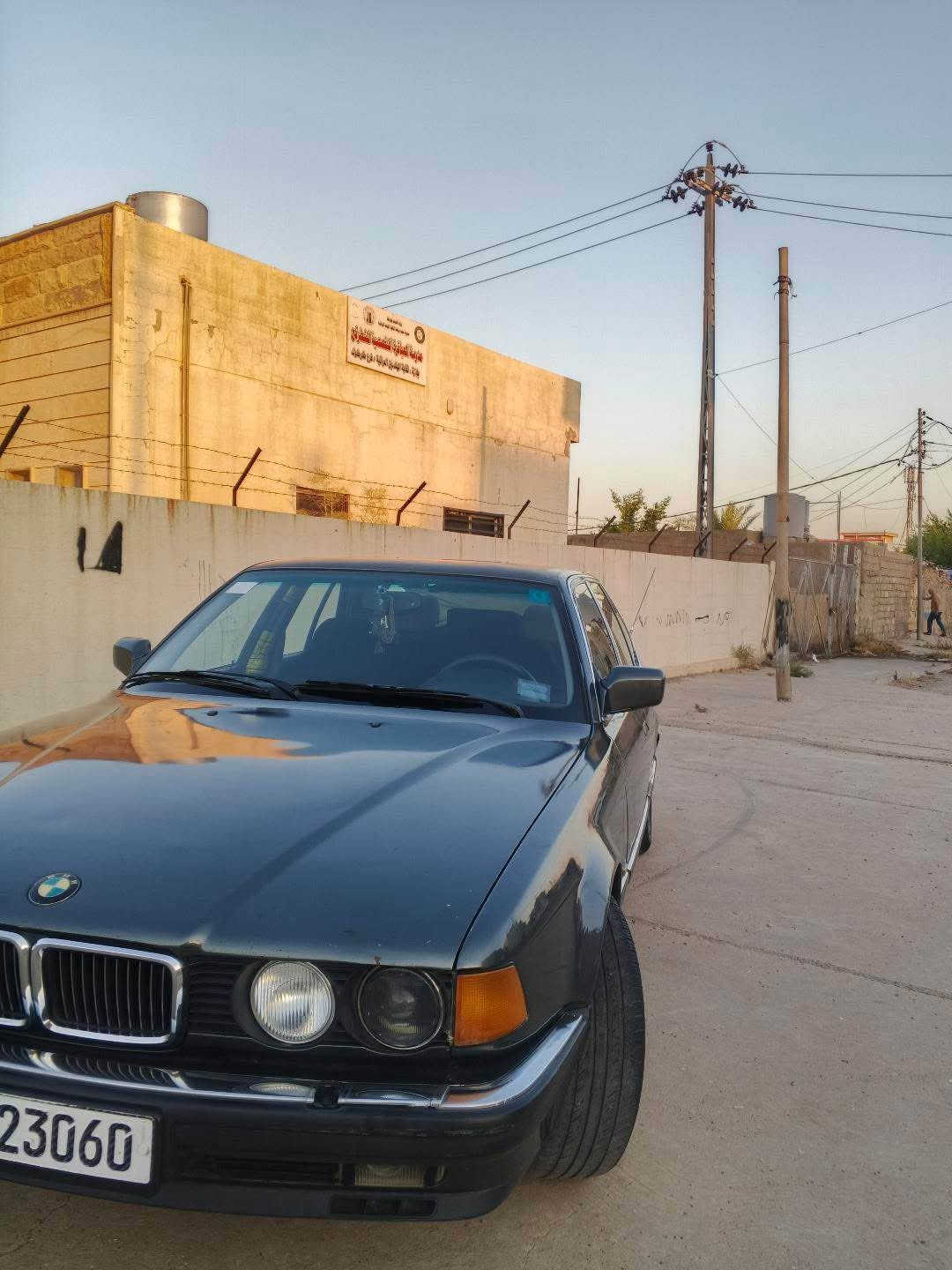 للبيع او مرواس 735 محرك كير شرط محرك فل بلادي مشروع لل31 ب اسمي شخصيا بطاقة بانزين كهربائيات كلها شغاله انظمه قيادة3 شغاله موديل 89 رقم بغداد *********** ترهم مراوس حسب الاتفاق كركوك, العراق
