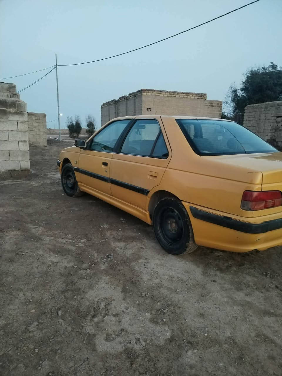 بيجو بارص ١٥ كير ومحرك وتبريد مكفول والكشر كدامك رقم واسط تحويل مباشر السعر ٣٣ وبيها مجال وسنويه ساقطه من شهر الواحد وعليها 200 غرامه عليها
***********
