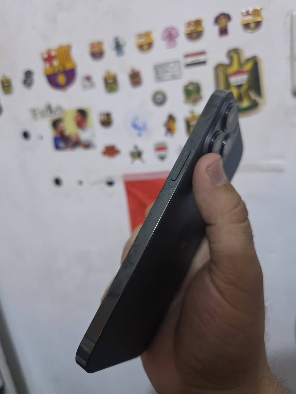 ايفون 13برو ماكس شرق اوسط ذاكرة 256 بطارية86 بلادية ممعلاية 
مبدل ضهر والفيس ايدي واكف قاري كامرة مبدلة بس هية مامبدلة من واگع طلعت الرسالة هسة تشتغلX1 وX3 طبيعيات 
الامامية تشتغل طبيعي 
ال0.5 ماتشتغل 
هاي تفاصيل التلفون الباقي كلة شغال ومابي اي عطل 
سعرة ب450الف قفل رجاءا لاتدخل تسأل شكد نهايتة كاتبلك هنا قفل 
العنوان /بغــداد الجديــدة /تقـاطع السينمــا البيضـاء
توصيل ماعندي شراي خاص او علق ادزلك رقمي
