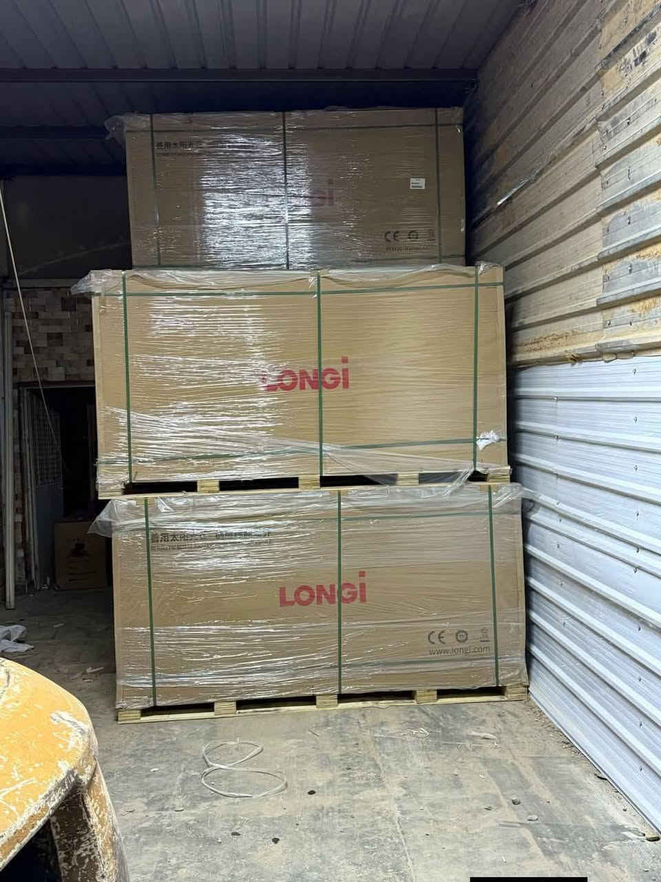 ♦️♦️ تعلن شركة الرافدين وصول شحنه جديده من الواح الطاقه الشمسيه ذات الكفاءات العاليه والنوعيه الجيدة تحمل عالي للطاقة  نوع لو نجي  Longi Hi-MO X10 بقدرة 650 واط
ضمان 15 سنة
 موديل اكس تن X10 أعلى فئه
650 واط .. مع كافه المستلزمات الاخرى..
الاستفسار الاتصال على الرقم  
 ***********
*********** واتساب
المكان بابل ويوجد توصيل الى كافه المحافظات
