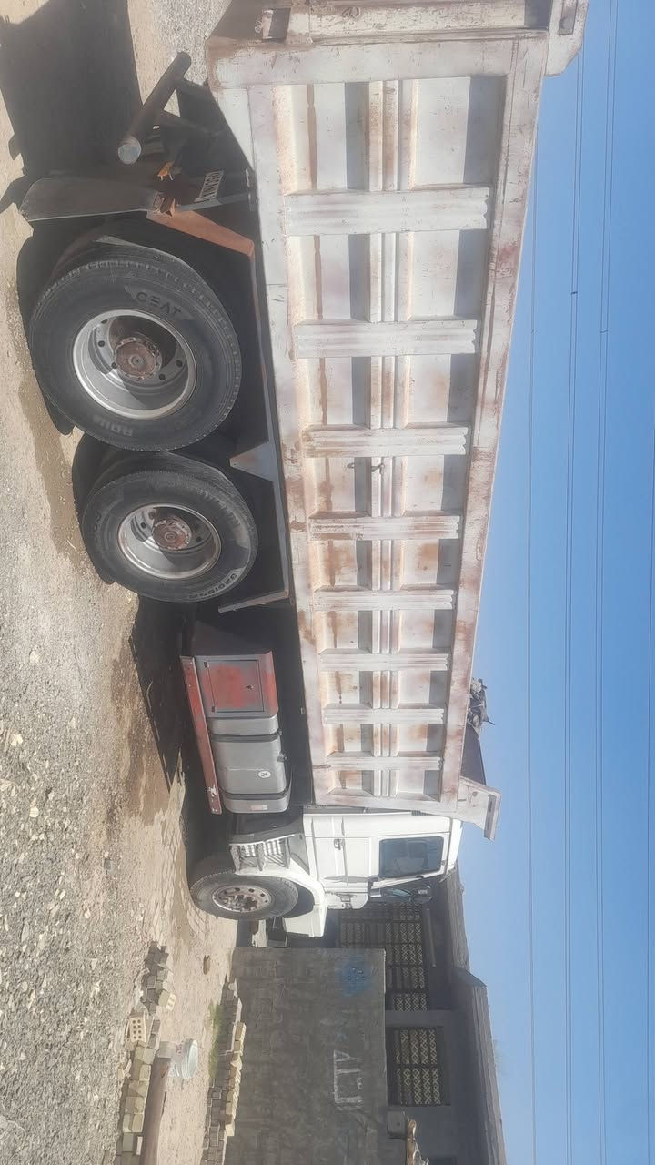 سكانيه 112ونص مكينه 12ونص جديده لاصرف ولا بخار كير 5×5جديدمجموعه مان تلفزيونيه بدي جديد قماره جديده عوزه ملاحضات شاصي مكفول ***********
