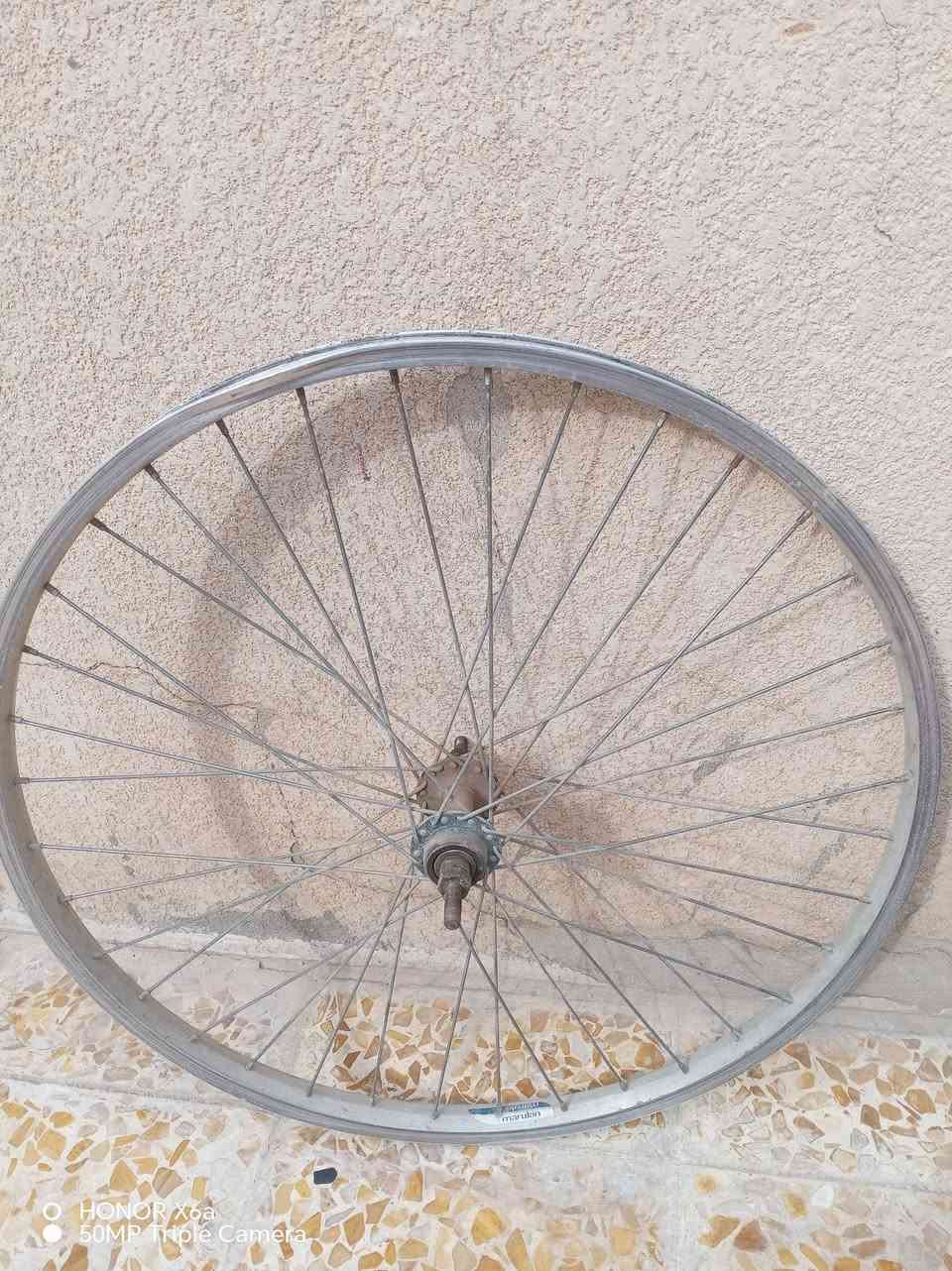 ويل • مكسور • معوج