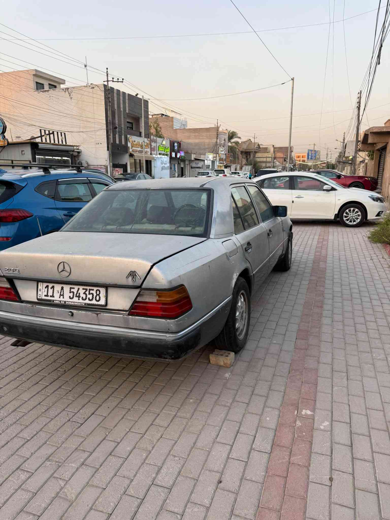 السلام عليكم للبيع مارسيدس دب موديل 1988 كاربريتر
للتواصل ***********
