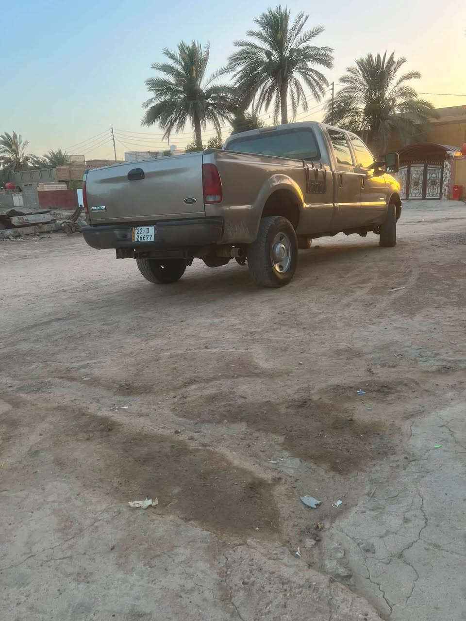 سلام عليكم فورد ٢٠٠٧ كاز كيره  فاصل بيه لبك يعني ابيعك كايم مكينه زينه عنوانه بابل ابو غرق *********** سعر ٨٠اوبيه مجال السياره بسمي رقم اربيل
