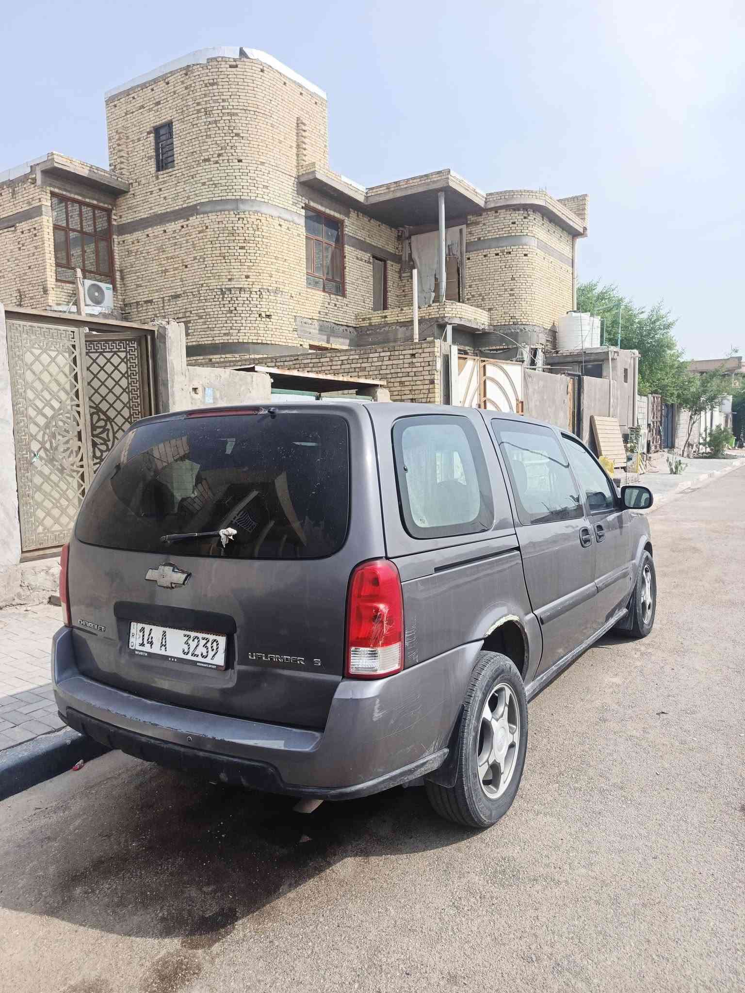 بلاندر • ٧ راكب • محرك ٣.٩٠٠