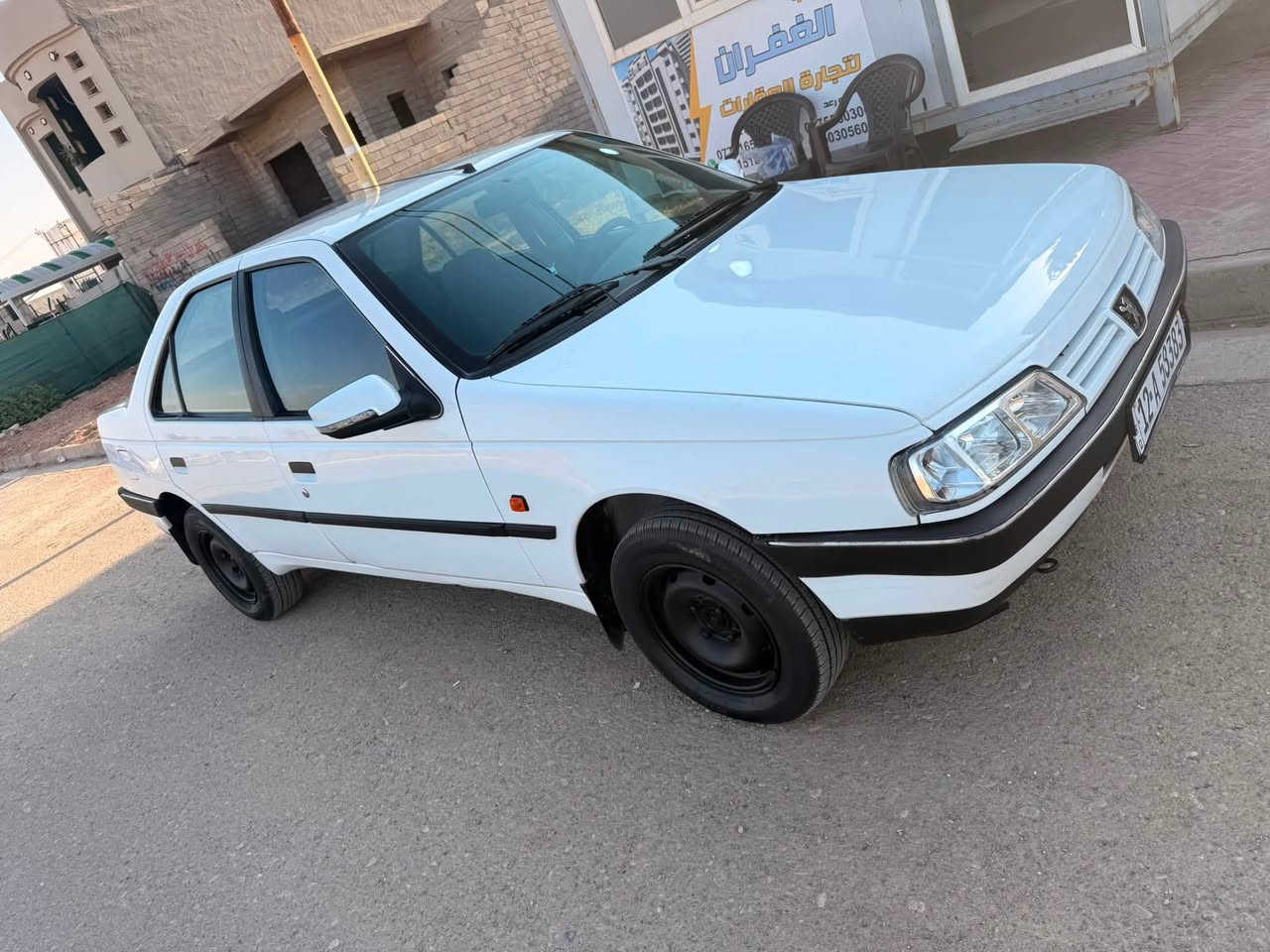 بيجو 2012 
بدون صبغ فقط شبر يم البك ليت 
تبريد ثلج بدرن اي نقص طخم جديد تايات جديده 
سعر 48 بي مجال بسمي 
سياره جديده احلى من الصور تجي وتشوف بعينك
***********
