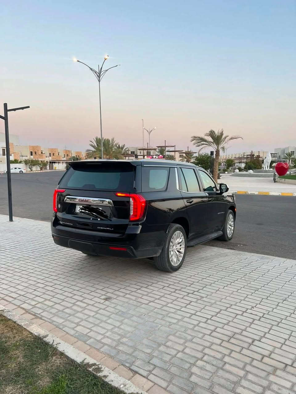 GMC Yukon 2024
خليجي وكالة المنصور
ماشيه km 75
 
: المواصفات 
صندوق كهرباء 
خمس بصمات 
ثلاجه
كشنات كهرباء 
رادارات 360
شاشه كبيره 
كيجات الكترونيه
ويل 22
بجم دنلي 
 Off Road Sport Normal وضعيات القيادة
حساسات امامي و خلفي و جانبي 

السياره جداً نضيفه ب خير ع ياخذها
السياره مكفوله عدا رصعتين سحبتهن Pbr 

كير و مكينه بشرط صفر 

العنوان:اربيل و تكريت 

السعر :488🔥🔥

التواصل : ***********
***********
