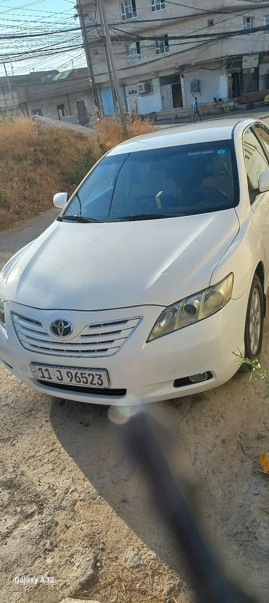 يا الله كامري ٢٠٠٩ وارد امريكي سيارة نضيفة للبيع رقم بغداد بيهة ٣ قطعة ***********
