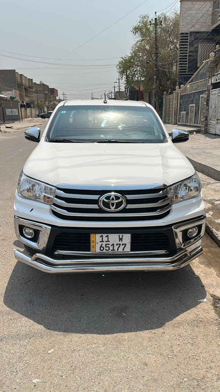 سلام عليكم تويوتا هايلوكس موديل ٢٥ مكفولة من الضربة والصبغ ماشي ٦٣ مكان بغداد ***********
