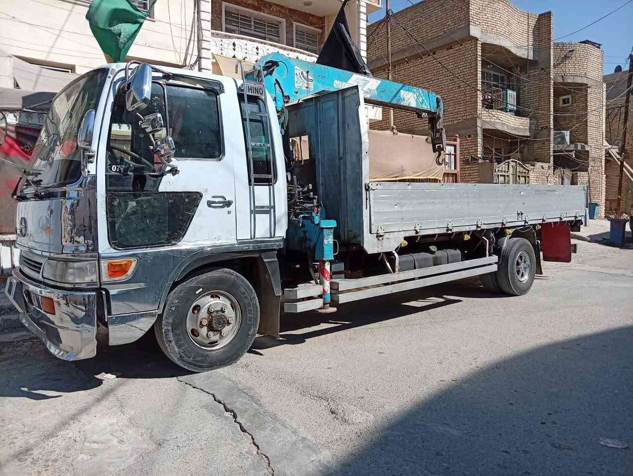 سلام عليكم أنكر 98اصل بلادي محرك 80مكفوله محرك كيركرين  قماره سنويه جديده الشاصي بي باج فطر بسيط جدا ***********
