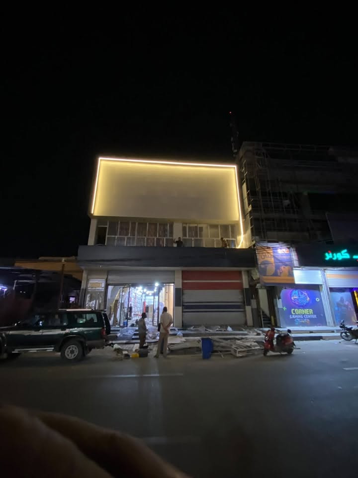 **السلام عليكم ورحمة الله وبركاته**
### 🏢 شركةارامكو لوجهات المباني الحديثة
> **تميز، فخامة، ودقة في التنفيذ**
> 
#### 🛠️ خدماتنا المتميزة وتشمل:
 * **تغليف الواجهات بورسلين فرونتك (Frontek):** تركيب احترافي بأحدث الأنظمة لضمان العزل والجمالية الفائقة.
 * **تغليف واجهات كوتا (Kotta):** لمسة عصرية تعطي المبنى طابعاً معمارياً فريداً.
 * **تنفيذ وتجهيز كافة الأنظمة الحديثة:** للواجهات الخارجية بجودة تطابق المواصفات العالمية.
#### 📍 مواقعنا وفروعنا:
 * **الفرع الرئيسي:** بغداد - ساحة النصر
 * **الفرع الثاني:** كربلاء المقدسة - شارع الروضتين
#### 📞 للاستفسار والتواصل المباشر:
 * 📱 ***************
 * 📱 ***************
 * 📱 ***************
**مع الشكر والتقدير للجميع، وأتمنى التوفيق للجميع.**

#تغليف  #بورسلين _ميكانيكي  #تغليف  #جميع  #الواجهات  #الحديثة مثل الزجاج  #كيرتن  #وول  #فرونتك #*********** #***********

نص مكتوب في الصور:
- تغليف جميع البنايات ورفع الكابوند تغليف واجهات بأسعار مناسبة لتطوير الواجهات، نحن على استعداد لرفع الكابوند واستبداله بمواد غير قابلة للاحتراق. نقدم لكم أحدث الديكورات: فرونتك، بورسلين، بوردكس، كوته سستم، جام أرقى التصاميم وإبداعات في عالم الديكور الخارجي أعمالنا مطابقة للصور العمل يتم بكوادر متميزة لمسة جمالية تناسب جميع الأذواق متقنة وبحرفية عالية الفرع الثاني: كربلاء، شارع الروضتين *********** موقعنا: بغداد، ساحة النصر *********** للإستفسار يرجى مراسلة الصفحة *********** #ديكور #فرونتك