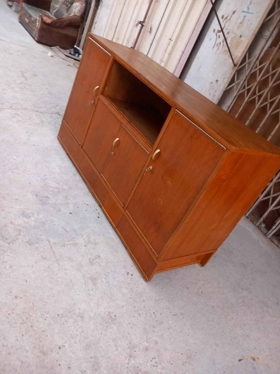 بوفيه فراش مستعمله السعر ب ١٤٠ وبيه مجالالعنوان بغداد الكرخ تقاطع درويش البياع شارع البداله الانتصارسوق اميمه فرع مجمع الرازي ع اليمنه منتصف شارع ع اليسرى خلف مي اور
***********
*********** بغداد, العراق

