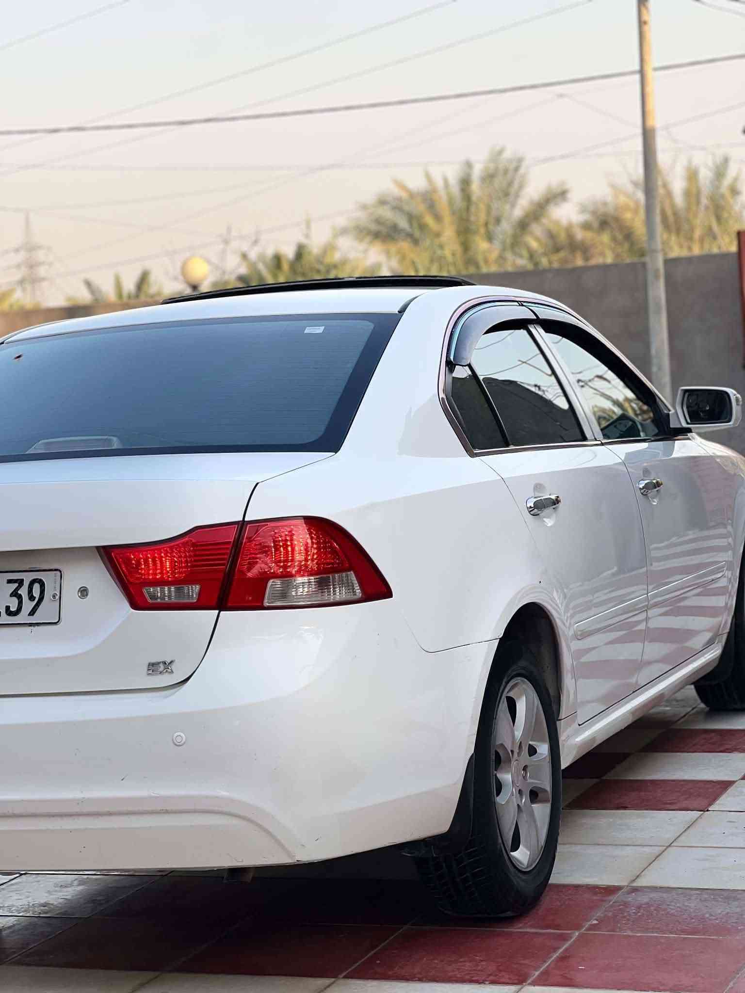 أوبتمه موديل 2009
رقم بغداد 

خليجيه كفاله عامه شرط حته الدعاميات
كفاله حته من الخياس 

فول موصفات 
محرك 2000 بلادي ما مفتوح 
جاهزه محرك كير حداديه تبريد تخم تاير 
سعره 125وبيه مجال 
مكاني بابل 
***********
***********
