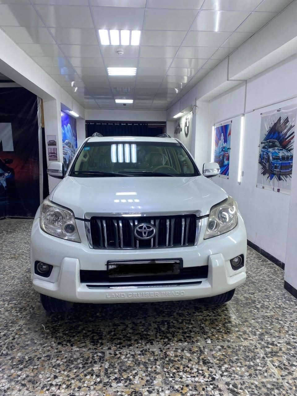 سلام عليكم

برادو 12 

كويتي فئة TXL

6 سلندر 4000

7 راكب 

ماشية 163 

تجي فول مواصفات 

فتحة بصمة كشنات جلد ثلاجة دبل تانكي فور ويل 

منضومة لايت زنون 

وبعد هواي مواصفات معروفة لفئة TXL

عنوان بغداد الاعطيفيه ***********
