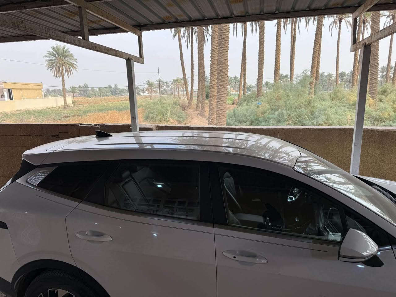 سيارة سبورتج موديل ٢٣ وارد امريكي
لون ابيض رقم بغداد فول نضافة داخل وخارج 
شاصي طويل فول مواصفات عدة الفتحة 
ضربة خفيفة جدا خسفات بالبوب ٢ لكن تعديل على الحار 
سعر190بيها مجال
***********
