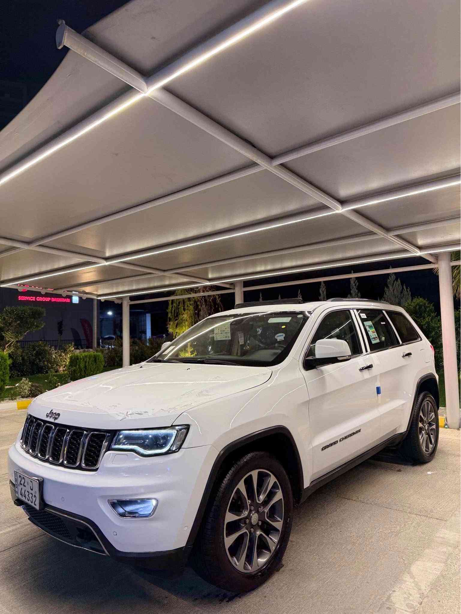 جیب گراند چیرۆکی 2018 خلیجیlimeted
سپی بەفری 4WD
تەنها82 هەزارکم ڕۆشتووە
بێ بۆیاخ بێ دەعم تەنها ٢ کارتی بچوکی هەیە
مواسەفات ناوکرێمی، کوشن جڵد، کوشن کارەبایی،کوشن خەزن-شەغال،كوشن سارد و گەرم- ٢بەسمە
 ئۆتۆ هۆڵد و ئۆتۆ ستۆپ، شاشە گەورە،کامێرا،
 ڕادار،ئاوێنە فۆتۆ و Assist وە دژە فول، حاسە، دەبڵ ئەکسل، تەبرید دەبڵزۆن 
 تەبرید مەرکەزی ٤ مۆدی لێخوڕی هەیە
‏Sport، Eco، Auto ،manual سیتمی ئۆفرۆد،کاڕپلەی،ڤۆلیۆم و تەحدیدسورعە، تەلەفۆن،لیدی ناوەوە،تراکشن و دژەخلیسک
زۆر مواسەفاتی تر..……
 سعر:227$💵
زۆر تازە و جوان ماوەتەوە 
گێڕومەکینەی بە شەرت
زۆر پاک و تازەیە
ژمارەی خاوەنی:*********** السليمانية, العراق
