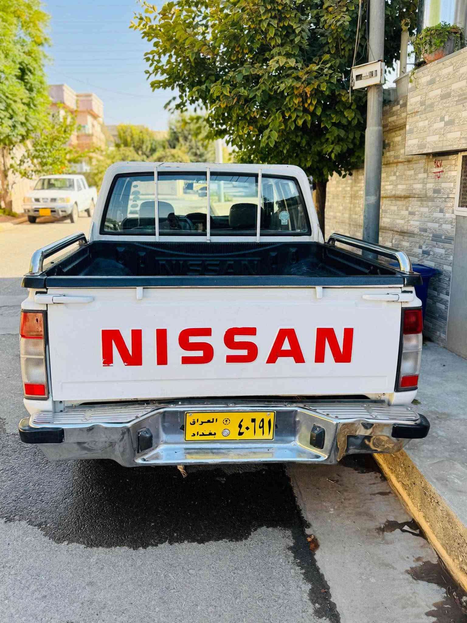 نیسان پیکاب مۆدیل 2002 
بەس بۆنیدی بۆیاخە 
گێڕو مەکینەو کارەبای بە شەرت 
سوکان پاوەر تەبرید بەشەرت 
ئاڕمی پلاستیکی سلیمانی 
شوێن / هەڵەبجە 
سعر/ 83 معامەلە 
***********
***********.whatsapp حلبجة, السليمانية
