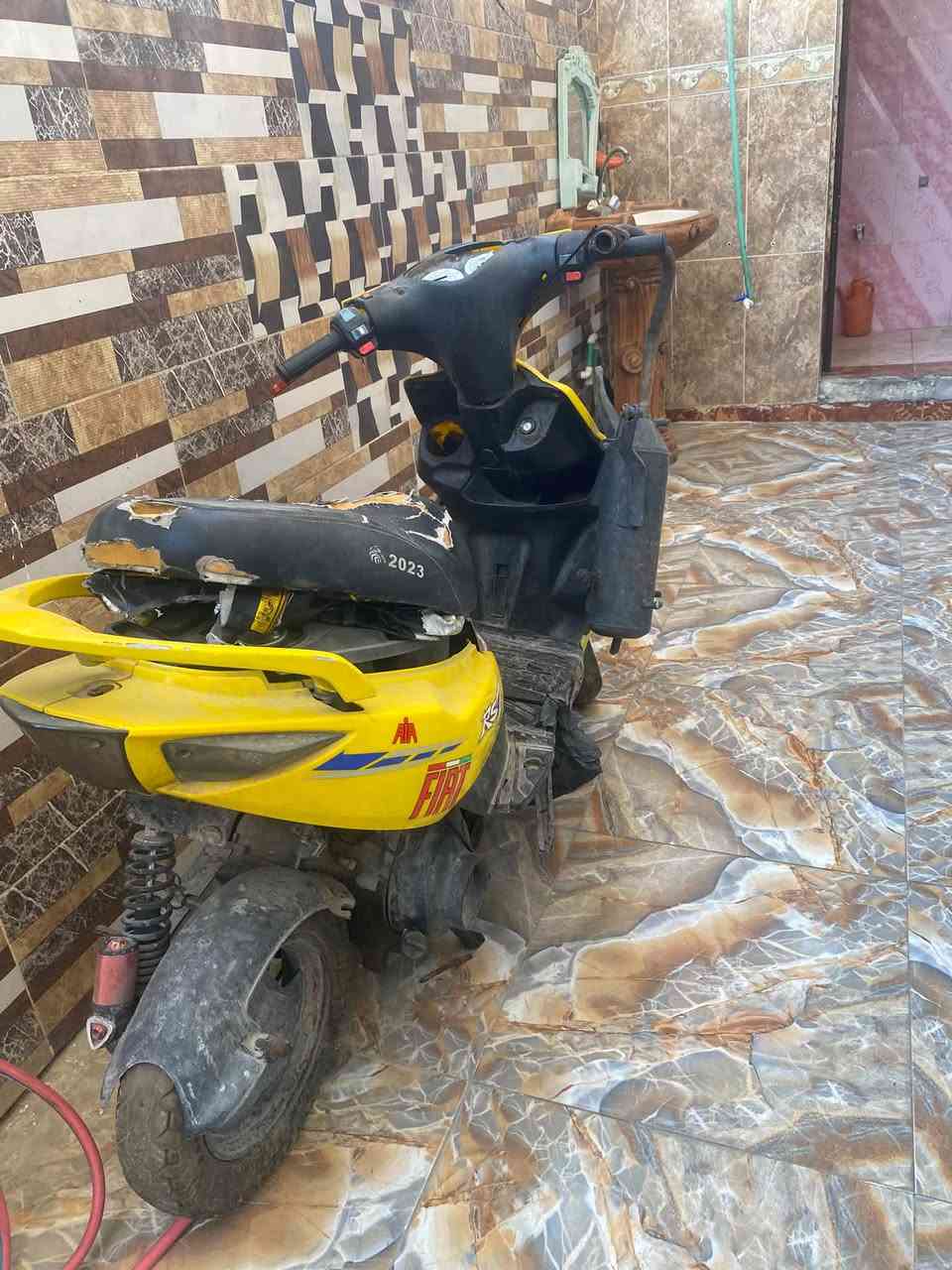 سلام عليكم دراجه ماكس مضلع بوشه 55 دراجه متروكه ابيع كوم حديد سعر 135الف رقم لوتساب فقط عنواني بصره قبله حي المهدسين ***********‬
