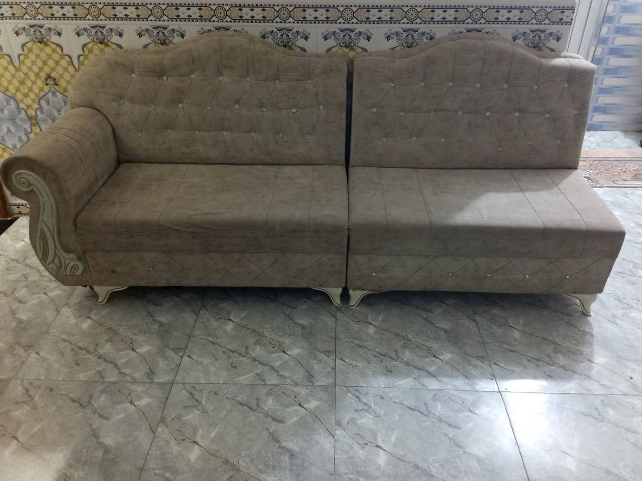 تخم لبيع ٦ قطع***********
