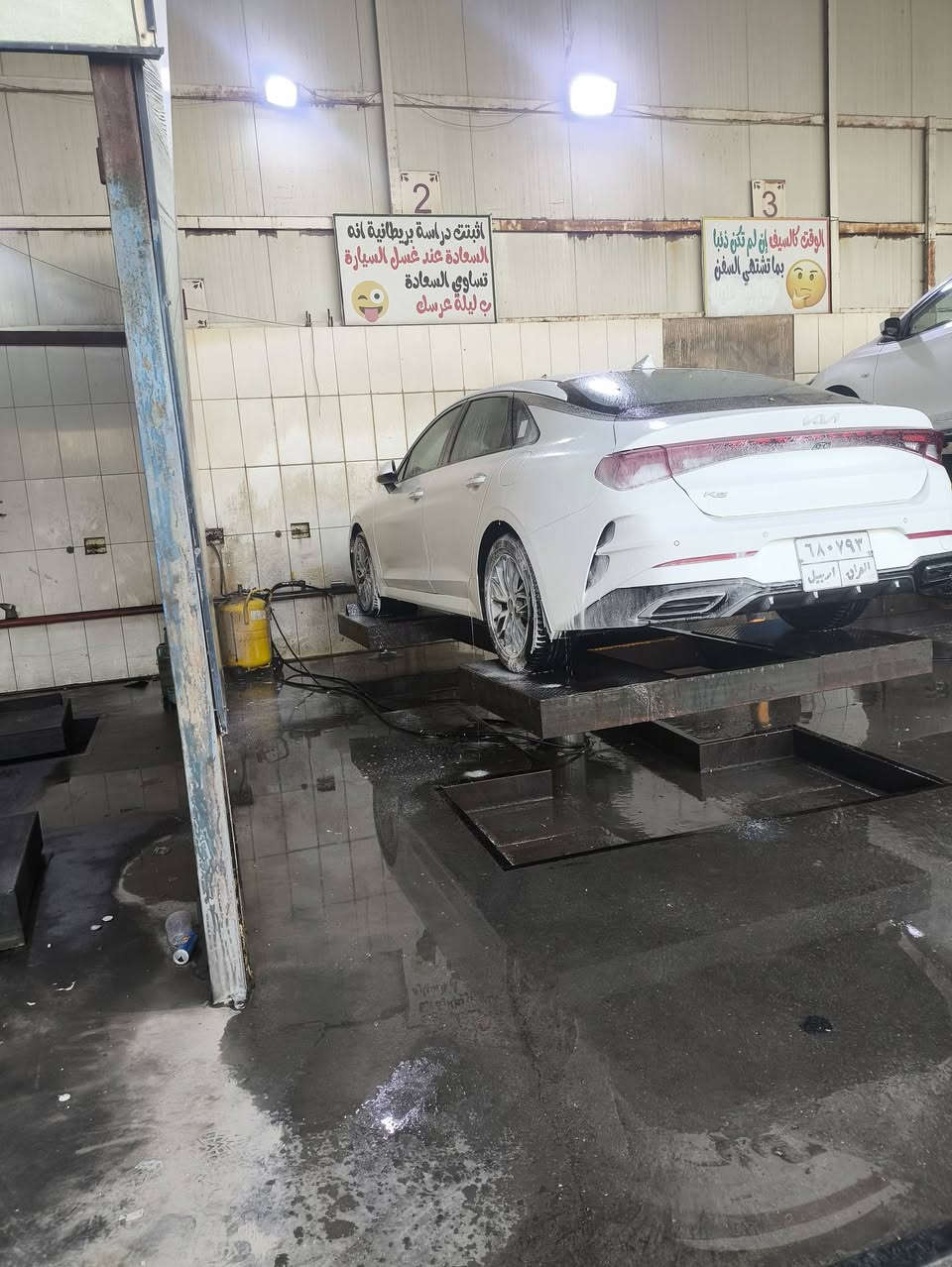 كي فايف موديل 2022خليجي
كفاله عامه فقط كارت بخشم لبنيد كد اصبعين
ماشيه 55الف 
فول مواصفات عده لبانوراما 
ارضيه مغلفه جلد
محرك 2000دوش المرغوب 
كير محرك كله بشرط مامفتوح 
كشنات جلد 
كشن كهرباء 
شاشه وكامره 
وحسابات امامي خلفي 
5مودات قياده
شاشه تحكم بلتكيف لمس 
وبعد هواي مواصفات المعروفه بلخليجي 
لسعر 185مجال بسيط 
مكاني واسط عزيزيه
***********
