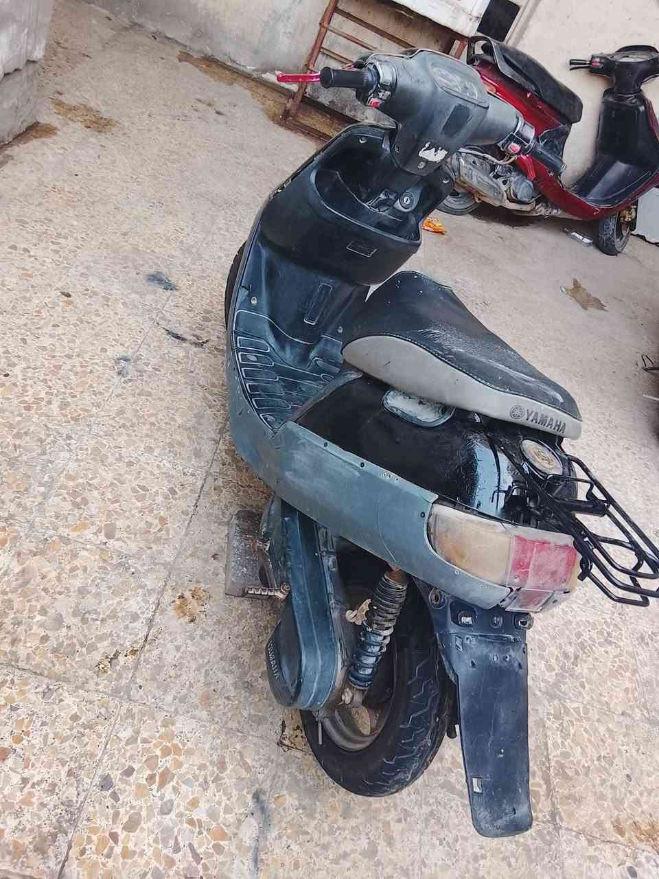 سلام عليكم زعره للبيع او مراوس شاصي ملحوم جه وحده عوزه ترتيبات بل كهربائيات شغاله مكينته شويه خشنه كفراته مصبوغات سعر ب130وبيه مجال مكاني ديوانيه ***********
