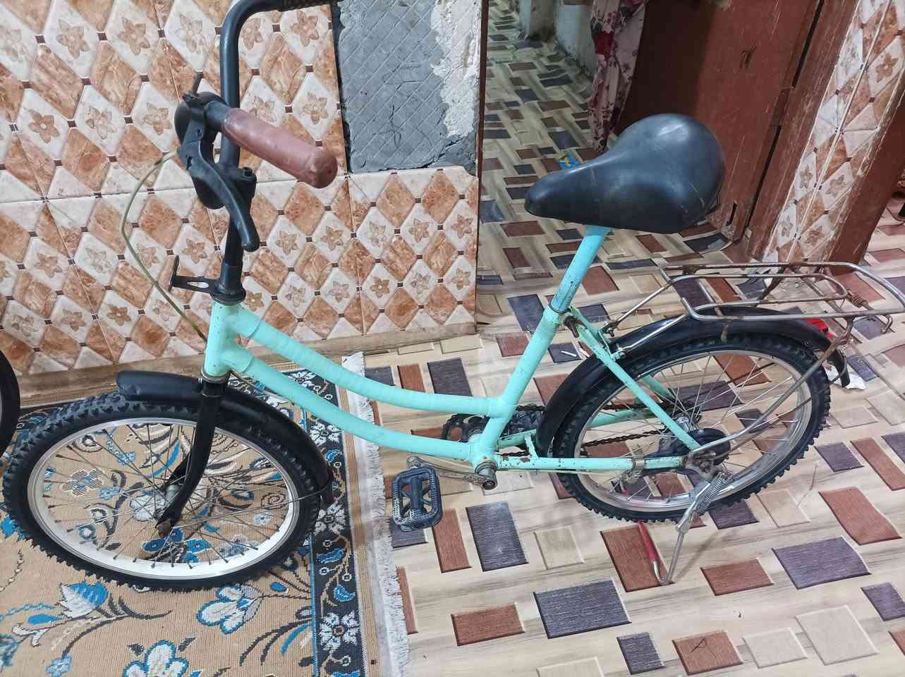 السلام عليكم بايسكلات عدد 2,  حجم 20, للبيع جاهزات مابيهن نقص سعر الواحد 45   وبيه  مجال ناصريه مركز الثوره موبايل ***********. واتساب
***********
