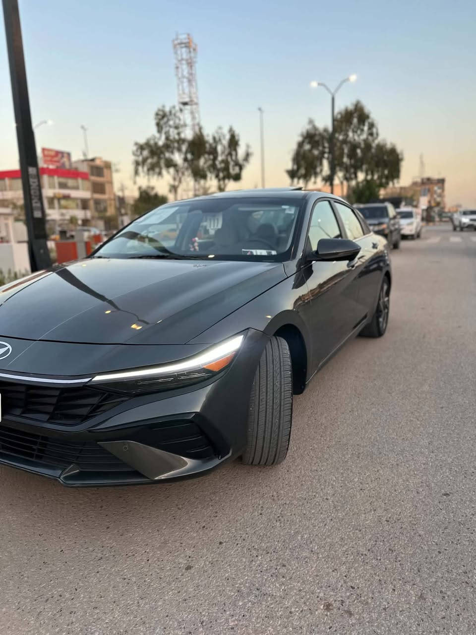 السلام عليكم النترا للبيع موديل ٢٠٢٤ وارد امريكي حادثه بنيد فقط بدون دواخل شرط السونار ماشيه ٣١ فول لمتد كفاله من الشخط ورصعه كير ومكينه كفاله عامه خمس كامرات داخل ابيض ملكي سياره فحص بدون ارقم السعر ١٤٣ وبيه مجال الاستفسار الاتصال على الرقم ***********
