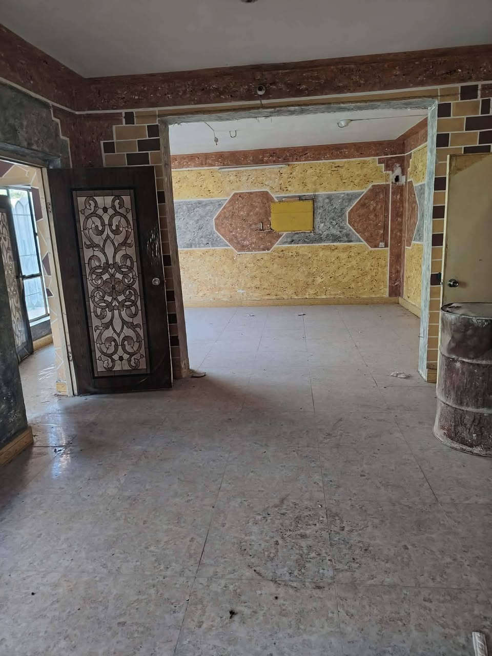 دار ركن مع مشتمل للبيع المساحة ٤٠٠ م الموقع الجمعية قرب مدرسة الصالحين للاستفسار الاتصال على الرقم*********** الرقم
