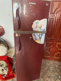 ثلاجه • تشتغل • ما تجمد
