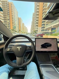 للبيع تيسلا مودل٣  دبل ماطور لونك رينج  ٥٠٠ كيلو بالشحنة موديل ٢٠٢٣ ما...