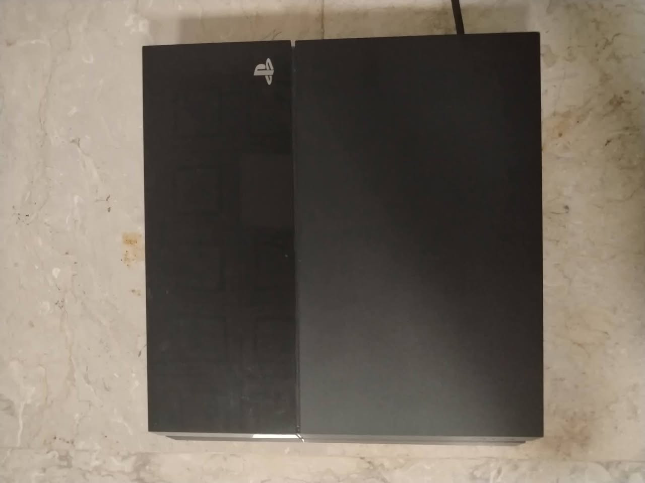 بلي 4 فات ابو اللمعة 1 تيرا نظام 12.52 تهكير متصفح لوك ستيكر كامل ملحقات يدتين وبور و HDMI وشاحن يده
رايده ب 200الف هذا رقمي واتساب ***********
