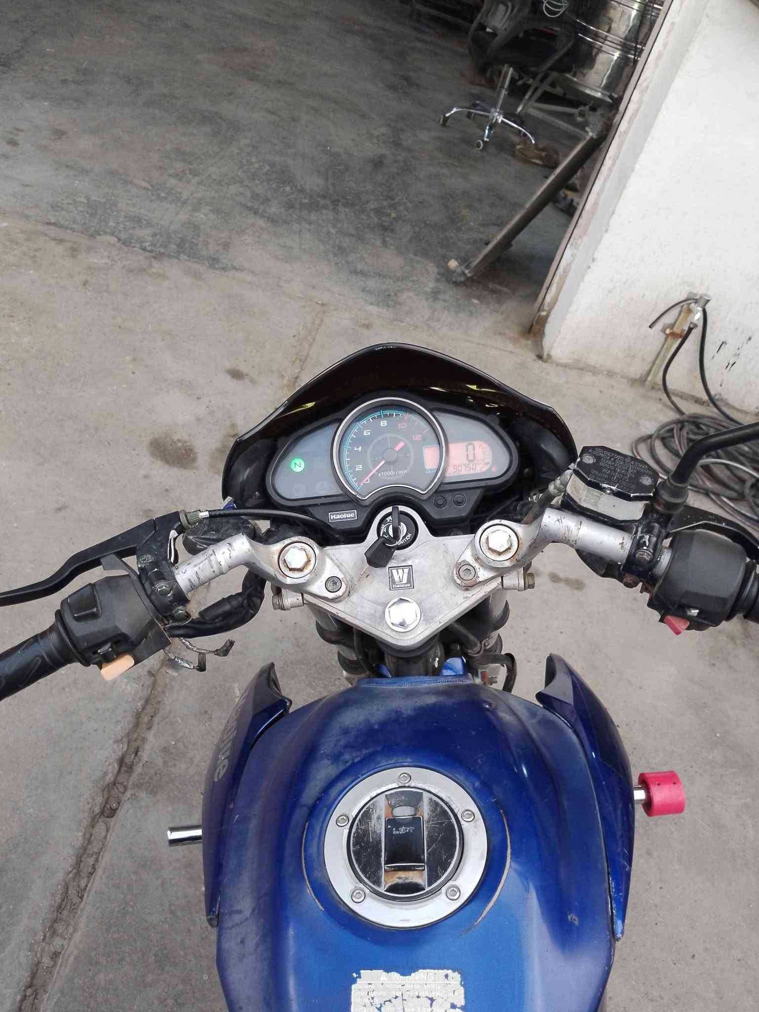 للبيع هاوجي عدل موديل 19 مكمرك دراجه حلوه ونضيفه محرك مجفت جديد سعر 950 العنوان داخل الرمادي رقم الهاتف ***********
