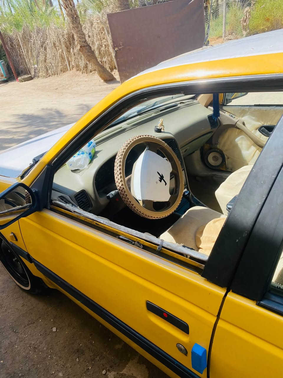 إسلام عليكم بيجو بارس للبيع مديل ٢٠١٠ مكينه كير حداديه تخم تاير تبريد مصفره مرور وهيئه   مداور ثاني يوم دوشمه جديده غرفته حلوه وراعيه يمي سعرها ٣٠ وبيها مجال بسيط 

رقم راعيه ***********
مامتواجد فيس مراوس ترهم
