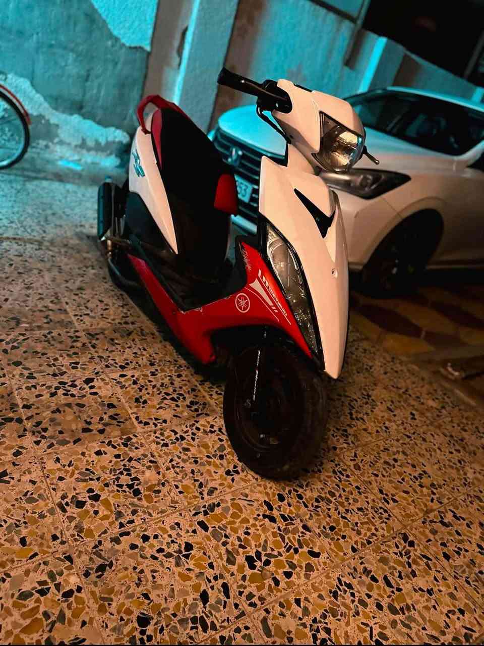 سلام عليكم Max 120 موديل 2014 دراجه رمبه احله من الصور عليها دبل خلفي اصلي وصلنصه واقيه كاربون وكلج رياضي سعر الدراجه مليون وميه وبيه مجال مكان مدينه شارع الاورفلي ***********
