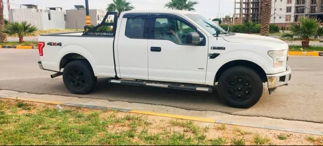 فرۆشتنی خێرا....
فورد F150 تاکوو نیوو سیارەکە زۆر جوان و نوێیە  نیوو دەرگای سیاق سبوغە  بستەک بۆنیتی سبوغە چاملغ بێ ژوورێ گێر لەسوکان مەکینە 2700 مرغوب شەش پستنی توربۆ دەبل اکسل  رەقەم و ژینگە نوێیە ڕەقەم هەولێرە بەناوی خۆمە گێر و مەگینە بەشەرت نەکرایتەوە 70 هەزار ڕۆیشتووە  وەک سفری شریکەیە نمونەیە لەجوانی سعری 148 .... ‌*********** أربيل, العراق
