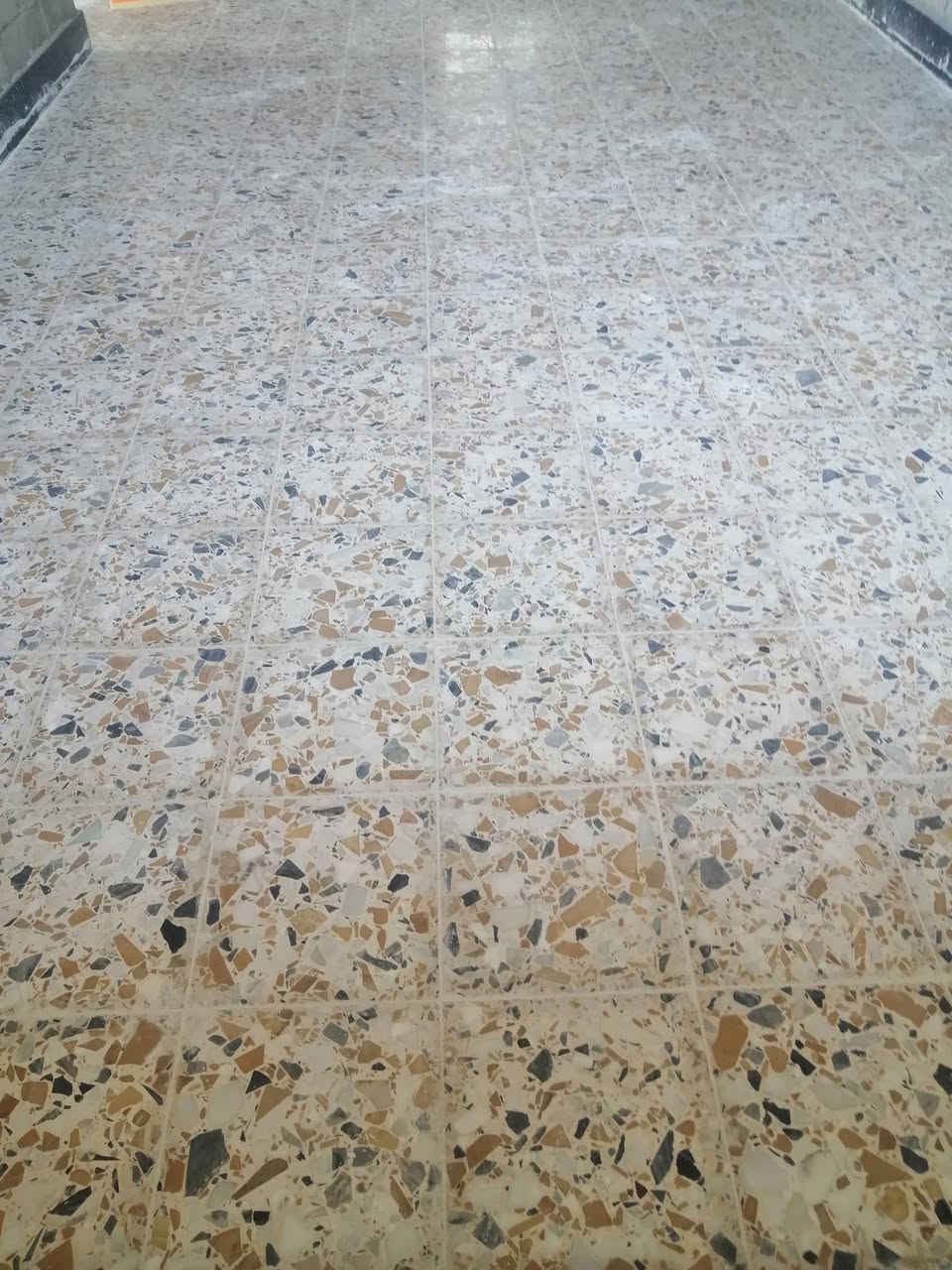السلا عليكم ورحمة الله صفاف ارضي وجدار وكبنات نشتغل اسعار مناسبه *********** /***********
