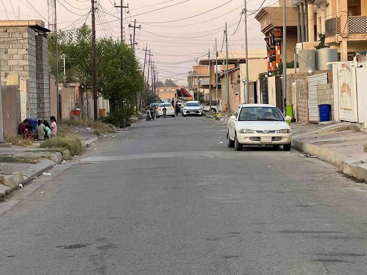 قطعة ارض ٤٠٠م اليرموك طبك بيت الجياد مقابل بيت صالح الجاسم الداوود الابعاد ٢٠ واجهة وعمق ٢٠ قريبة جدا من التجاري مقابل فلكة الساعة للاستفسار أكثر مراجعة مكتب الزغيت اوالاتصال على الرقم ***********
